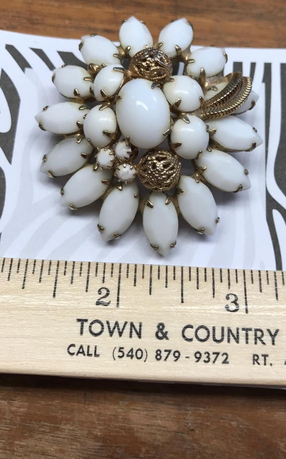 Alice Caviness Signed Prong-Set Milk Glass Pin Br… - image 3