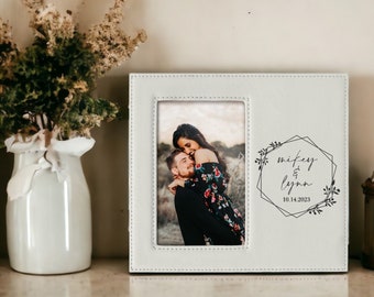 Personalized Wedding Gift for Couples Custom Wedding Photo Frame Engagement Photo Frame with Name Anniversary Picture Frame Couples Gift
