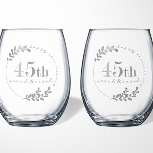 Anniversary Gift by Year Personalized Anniversary Gifts for a Couple Anniversary Engraved Glasses 50th Anniversary Gifts for Parents
