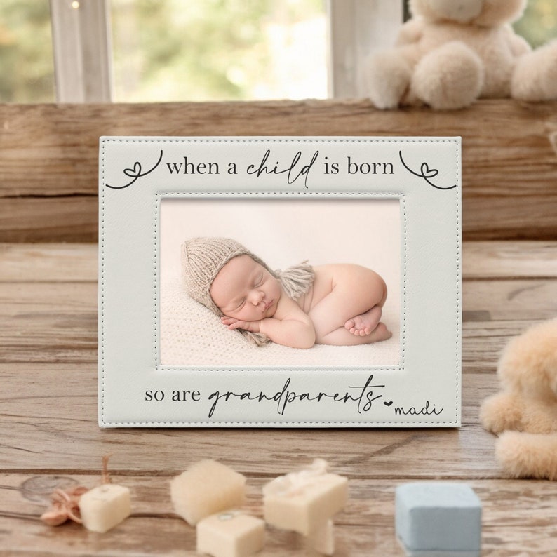 Personalized Grandparent Picture Frame When a Child is Born So are Grandparents Pregnancy Announcement First Time Grandparents Gifts immagine 1