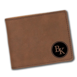 Cartera de cuero plegable para hombre Carteras personalizadas con monogramas para hombre Cartera minimalista con iniciales grabadas Caja de regalo para papá