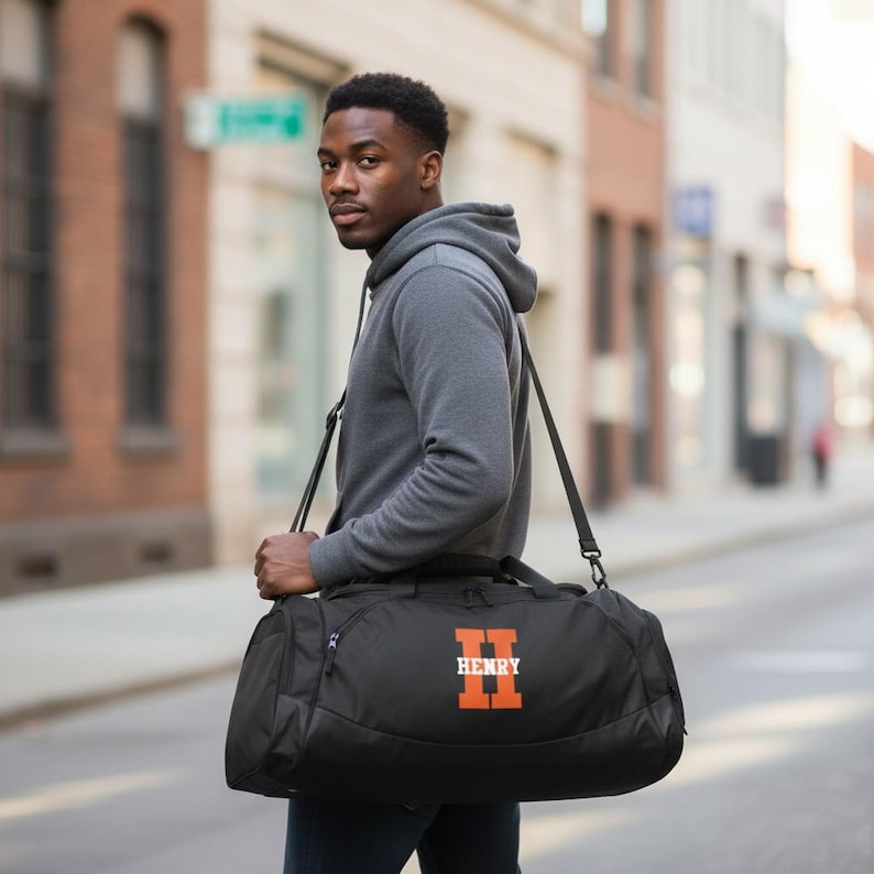 Monogram Sports Gym Duffel Bag Personalized Overnight Bag Gift for Him Mens Workout Bag for Athlete Personal Trainer | FREE SHIPPING zdjęcie 7
