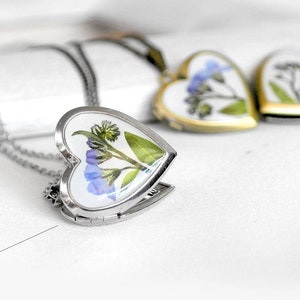 Heart locket necklace remember resin Photo locket pendant Forget me not flower necklace Real flower Pressed flowers image 2