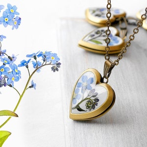 Heart locket necklace remember resin Photo locket pendant Forget me not flower necklace Real flower Pressed flowers image 9