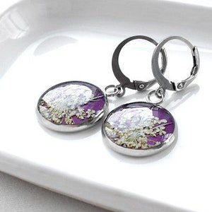 Real flower earrings resin drop earrings dry flower Pressed flower earrings image 3