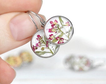 Pressed flower earrings resin Real flowers earrings Terrarium earrings Nature lover earrings Dry flowers earrings pink