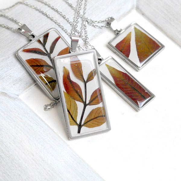 Real leaf pendant Pressed leaf necklace resin Memory necklace dry flower Nature necklace pressed flower