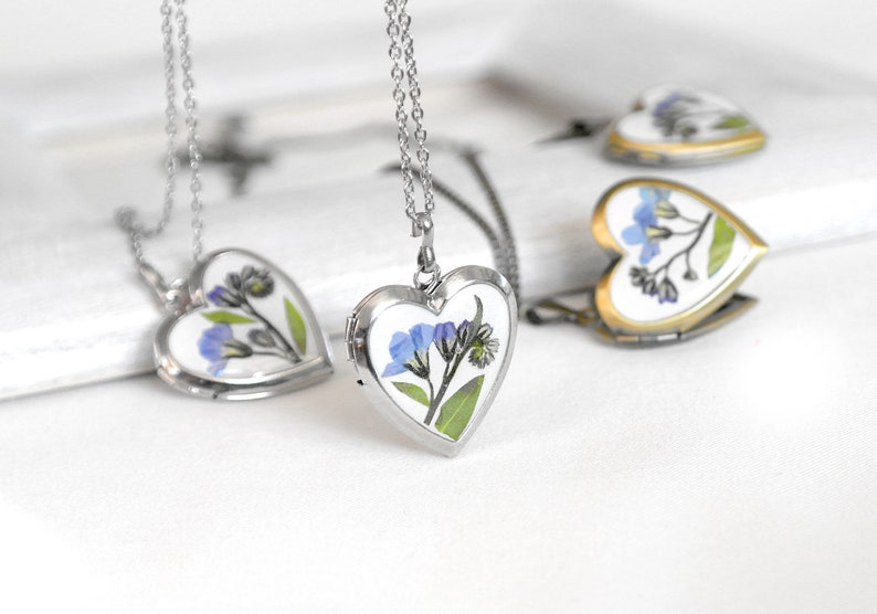 Heart locket necklace remember resin Photo locket pendant Forget me not flower necklace Real flower Pressed flowers image 7