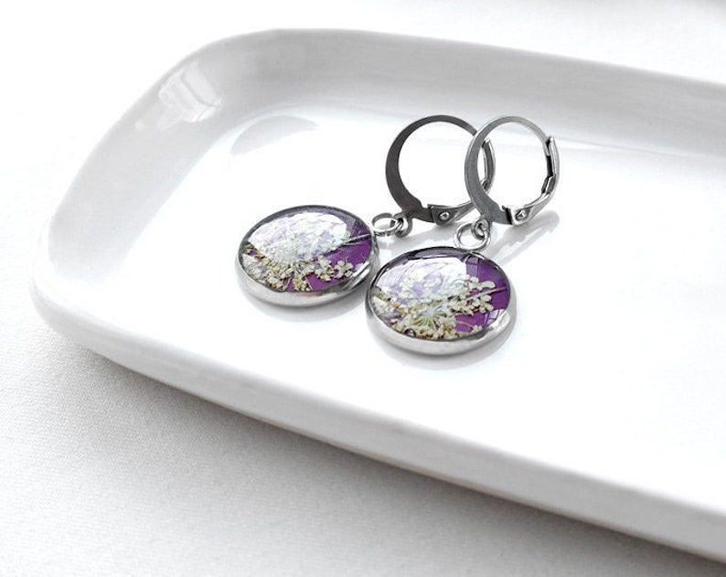 Real flower earrings resin drop earrings dry flower Pressed flower earrings image 3