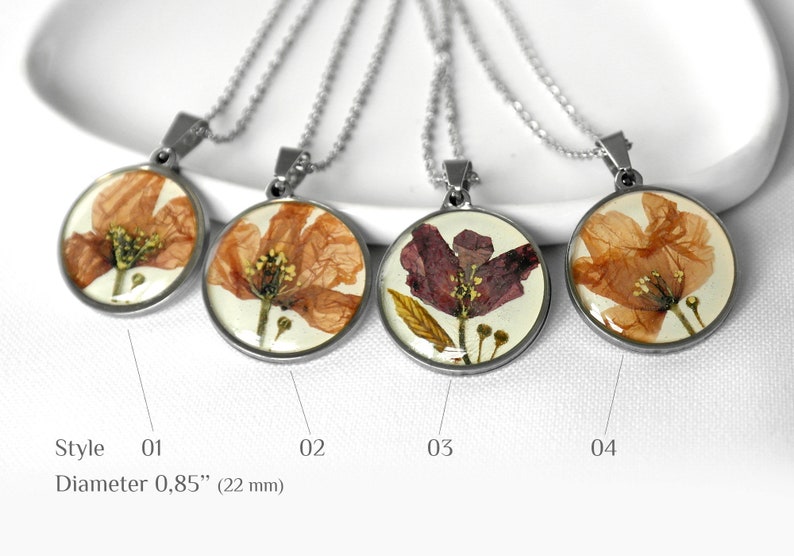 Pressed flower necklace resin Real flower necklace Poppy Birth flower pendant Birth month necklace August birthday necklace image 3