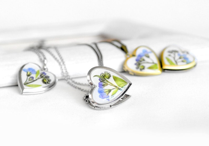 Heart locket necklace remember resin Photo locket pendant Forget me not flower necklace Real flower Pressed flowers image 1