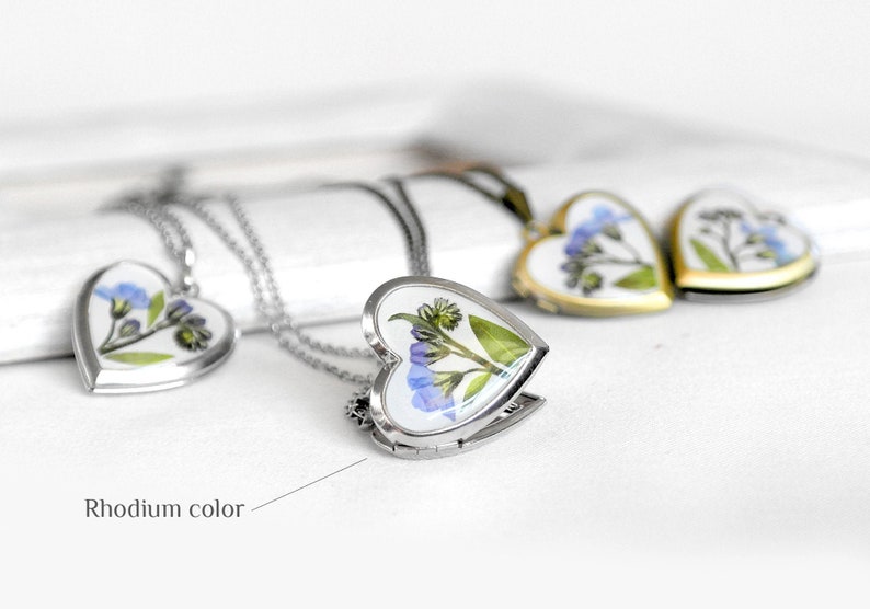 Heart locket necklace remember resin Photo locket pendant Forget me not flower necklace Real flower Pressed flowers image 2