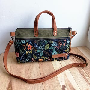 Bag with optionally purchased purse strap.