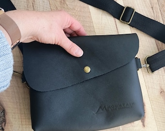 Leather Flap Belt Bag-Top Flap-Waist Bag-Adjustable Strap-Black