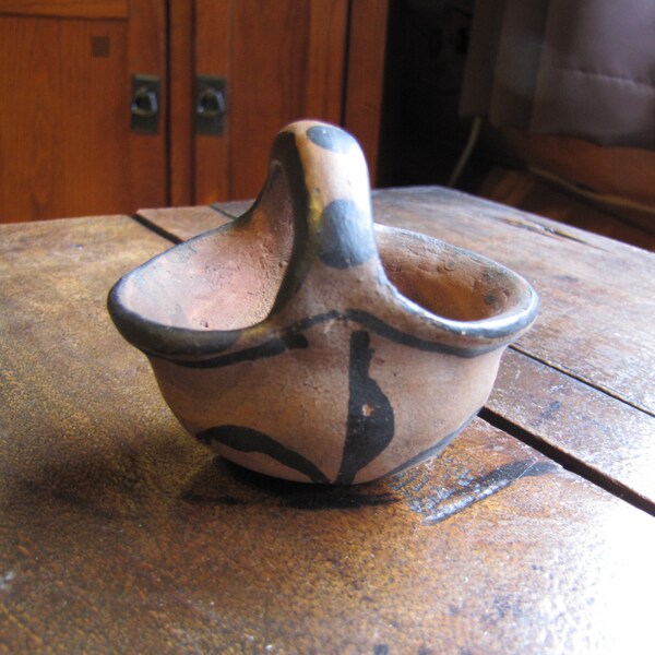 Old Kewa Santo Domingo Pueblo Small Pot with Handle, Kewa Pottery, Pueblo Pottery, Native American Pottery, Polychrome Pottery, Small Pot