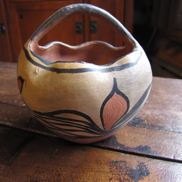 Old Kewa Santo Domingo Pueblo Small Pot with Handle, Kewa Pottery, Pueblo Pottery, Native American Pottery, Polychrome Pottery, Indian Pot