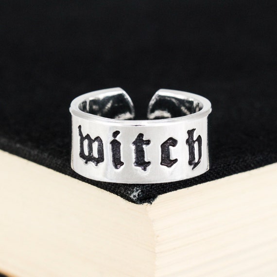 Witch Ring: Gothic Witchy Halloween Horror Jewelry