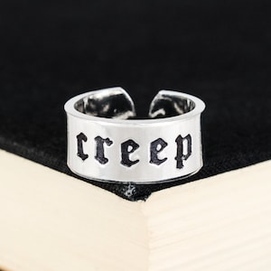 Creep Ring: Gothic Horror Jewelry