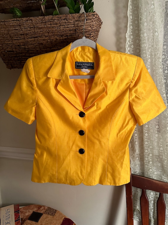 Norton McNaughton Vintage Petite Yellow Stylish Bl