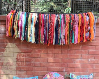Cortina bohemia con cenefa para ventana, hecha con tela sari reciclada, para decorar ventanas y puertas.