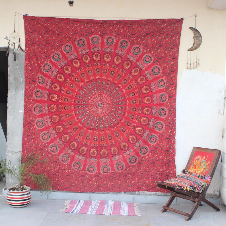Red Wall Tapestry Mandala Indian Hanging Bohemian Psychedelic Hippie Tapestries Bedding Blanket Bedspread Dorm Yoga Art
