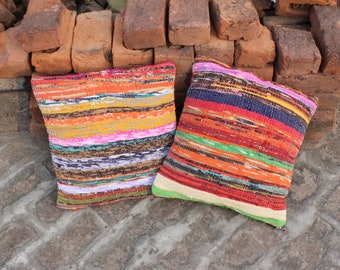Colorida funda de almohada Boho, almohada india hecha a mano, almohada Boho cojín de granja Chindi Rag Rug almohada acento indio almohada Sari almohada