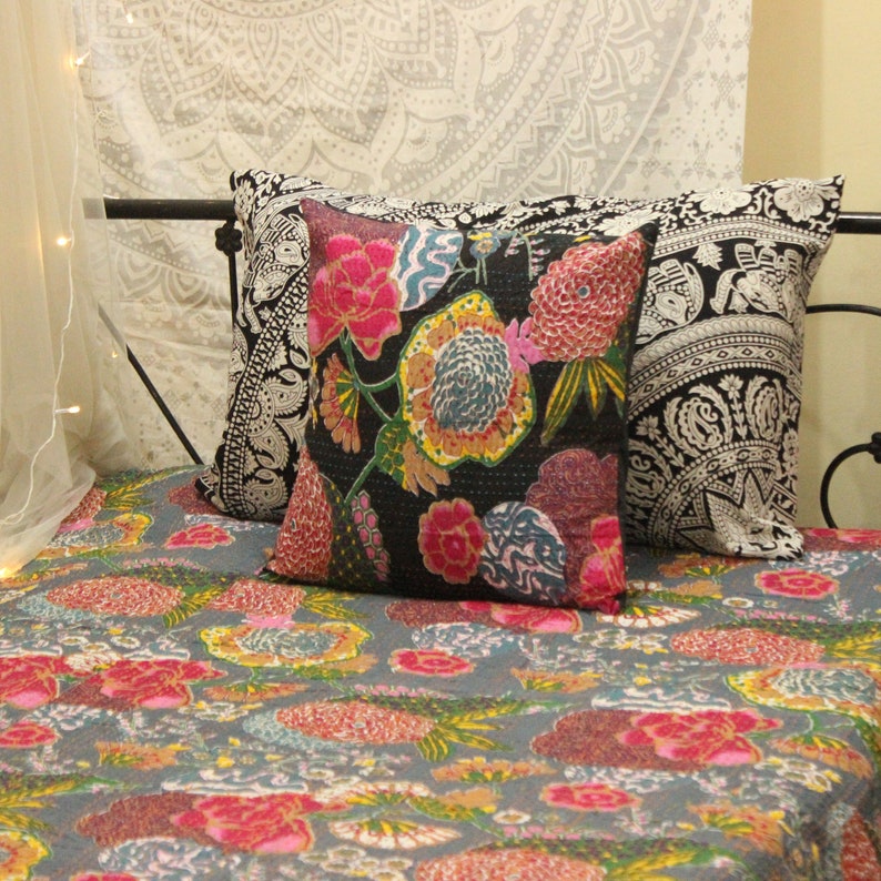 kantha throw Gray Bohemian quilt kantha quilt Boho quilt kantha Blanket Floral Indian quilts Boho bedding kantha bedding boho decor