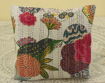 24x24 kantha boho taie d'oreiller Coton kantha oreiller Boho Coussin floral kantha Coussin décoratif boho décor à la maison oreiller oriental