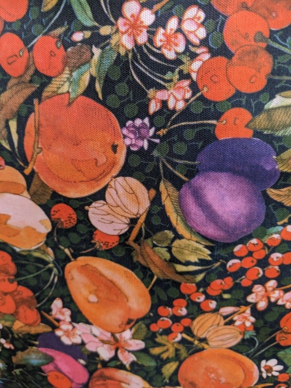 Vintage 70s Maxton Novelty Fruit Print Plums Apri… - image 2