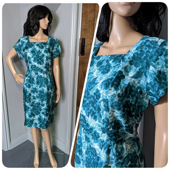 Vintage 1950s 60s Painted Floral Teal Wiggle Bomb… - image 1