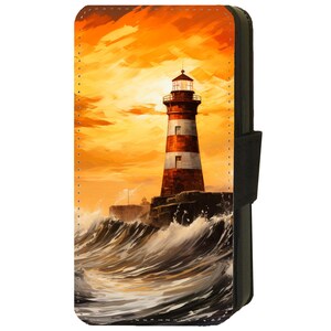 Peut inclure: Un phare rouge et blanc rayé se dresse fièrement contre un ciel de coucher de soleil orange vif. Le phare est entouré de vagues qui se brisent, créant un paysage marin spectaculaire.