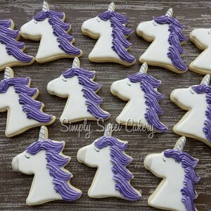 36 Unicorn cookies image 1