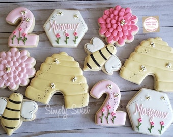 Busy bee birthday cookies (50 cookies)