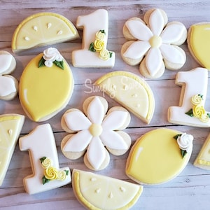 Lemon themed sugar cookies (36 cookies)