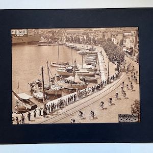 1953 original vintage Tour de France cycling print - Port de La Ciotat Provence
