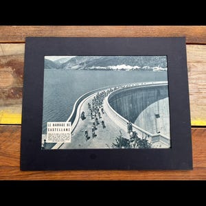 original vintage Tour de France cycling print -Le barrage de Castellane 1957