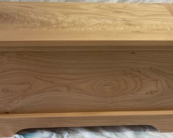 Hope Chest, Cedar Lined, Maple (pic), Walnut, Oak, Pine