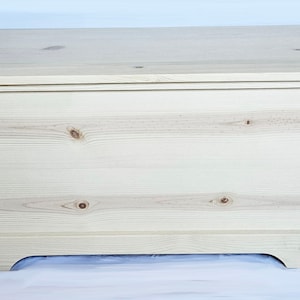 Hope Chest, Large, Unfinished Pine, Cedar Lined
