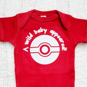 Dnd Baby Shirt- &quot;A wild baby appeared! &quot;. Dnd Baby, DnD Gifts, Anime Baby, Nerdy Baby, Tabletop Gaming, Dnd Shirt.