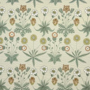 Beschichtete, wasserabweisende Tischdecken von William Morris. Gänseblümchenmuster. Rechteckig, oval oder rund. 145 cm x 100 bis 450 cm. Hergestellt in Großbritannien. Gartentischdecke.