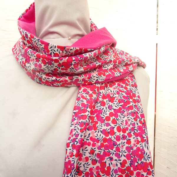 Écharpe longue en cachemire / Liberty of London. Édition limitée. Tissu Liberty Tana Lawn en coton et cachemire doux Cerise. Cadeau pour la fête des Mères