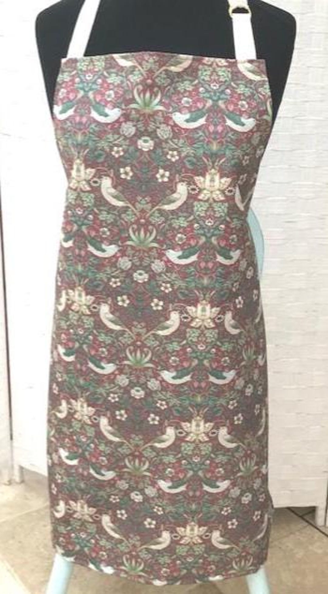 EXTRA WIDE William Morris Wipeable Apron. Adjustable Neck Strap. 78 X ...