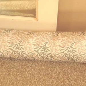 Water Resistant William Morris  Large Draft Excluder / Stopper . 32 inch to 46 inch ( cotton) ( 15) Draught Excluder. Wipe clean