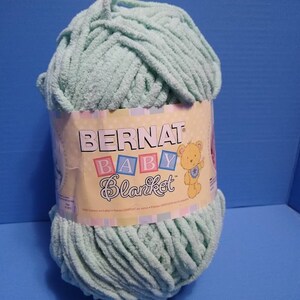 Bernat Baby Blanket Yarn Seafoam 10.5 ounce Super Bulky 6