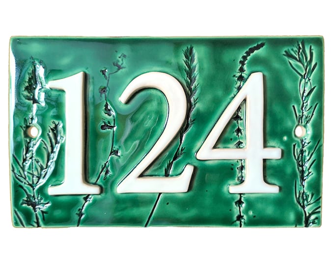 Green housenumber sign with plants | Handmade ceramic address plate | Customized botanical housenumber sign | Unique personalized address