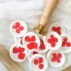 Adesivos de lacre de cera de hortênsia personalizados autoadesivos em vermelho brilhante para casamento, noivado, aniversário, chá de bebê, carta, presentes, papelaria