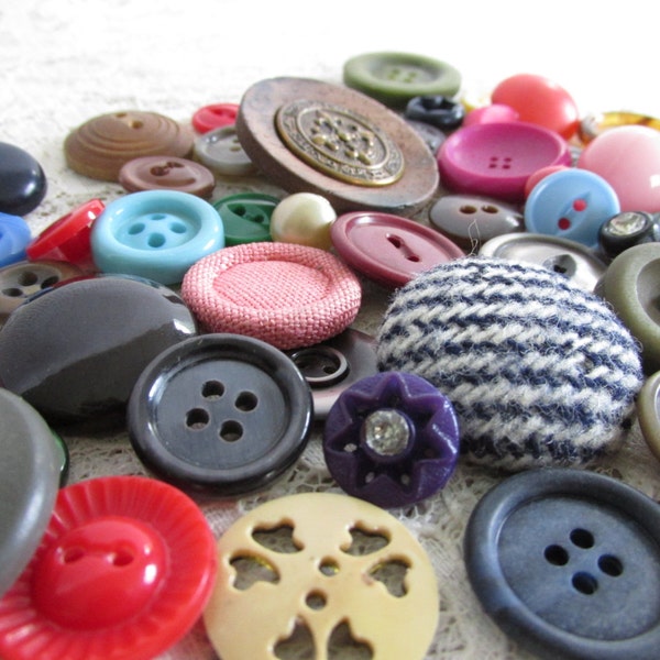 50 Vintage buttons, vintage button destash lot, sewing supplies, button variety pack, make do embellishment, DIY jewelry buttons, BC20