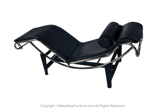 Le Corbusier Chair LC4 Chaise Lounge Black Leather - Reproduction