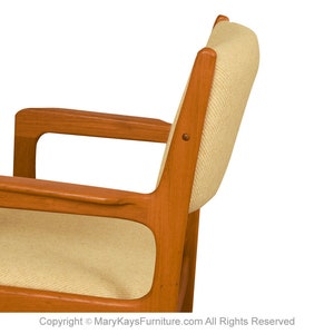 8 Mid-Century Modern Sculpted Teak Chairs Benny Linden image 7