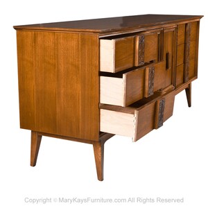 Cómoda Credenza de mediados de siglo Bassett Mayan imagen 4